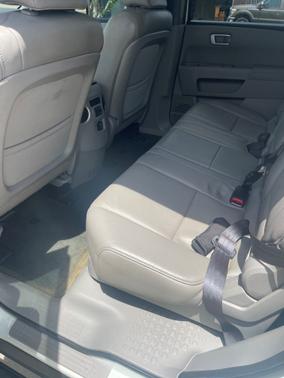 Photo 2 of 14 of 2014 Honda Pilot EX-L